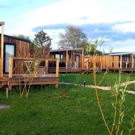 Camping Chambord Mont-pres-Chambord Exterior photo