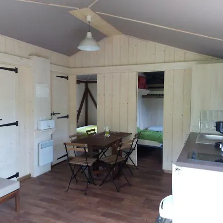 Camping Chambord Mont-pres-Chambord Exterior photo